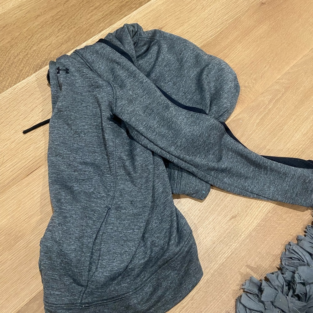 under armor zip up